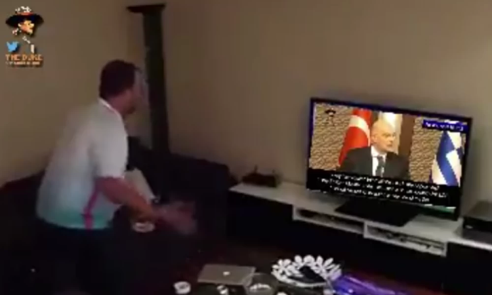 Ξεκαρδιστικό! Φανατικός οπαδός του Ερντογάν στο άκουσμα των δηλώσεων Δένδια (βίντεο)